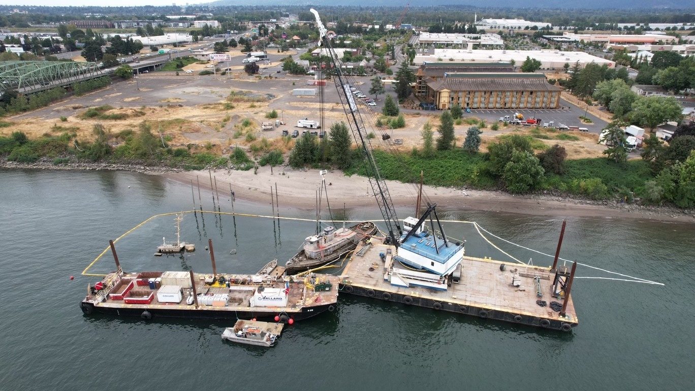 Crane working from the AX22 during salvage operations