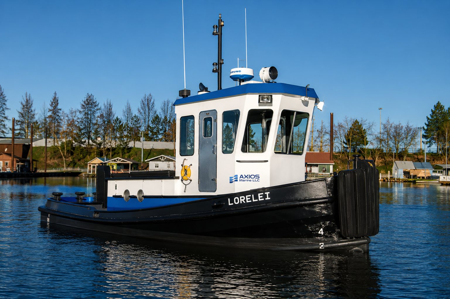 LORELEI truckable tug on the Columbia River at sunrise